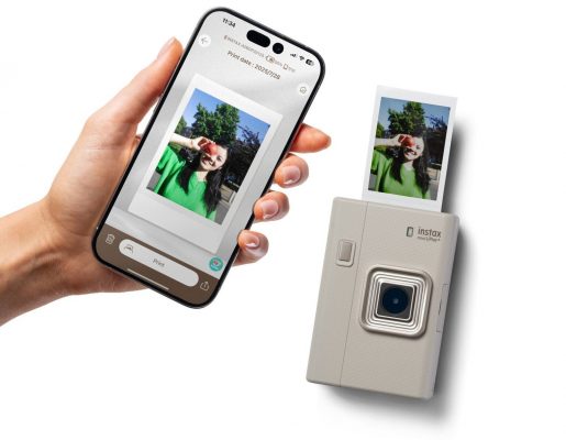 ra mắt Instax mini LiPlay+