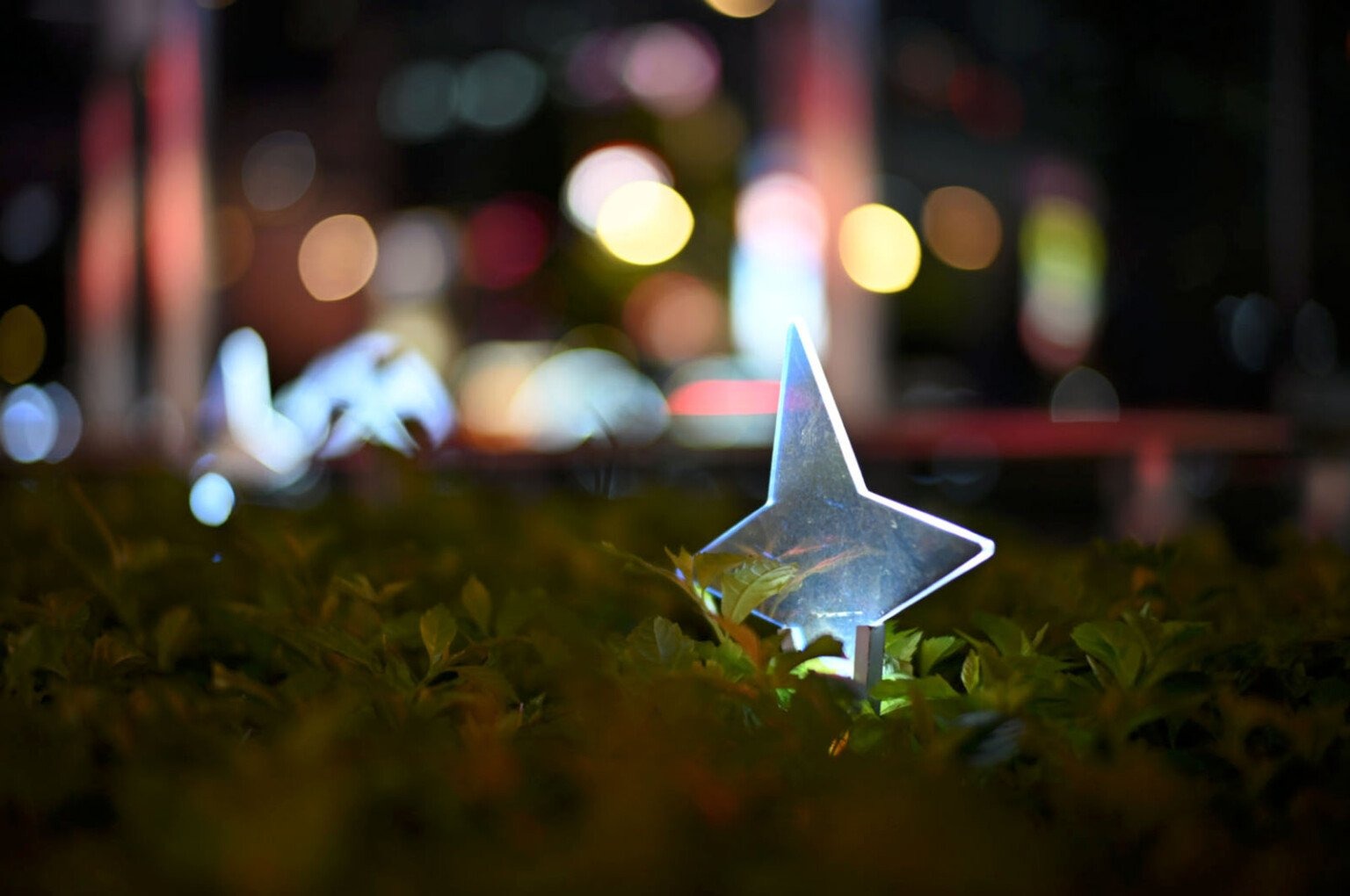 ra mắt Mr. Ding Noxlux DG 50mm f/1.2