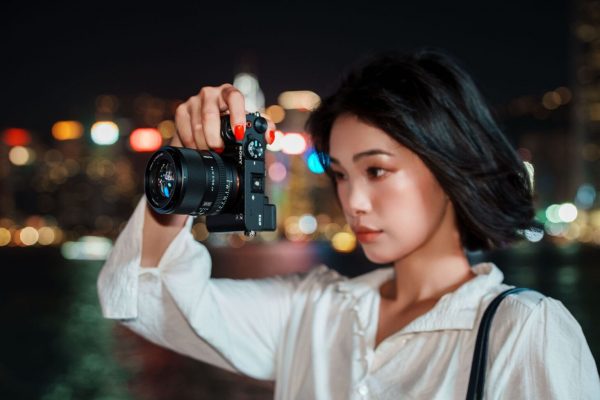 ra mắt Viltrox 85mm f/2 Evo