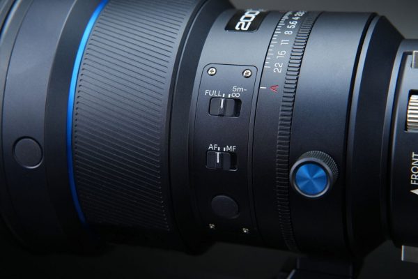 ra mắt laowa 200mm f/2