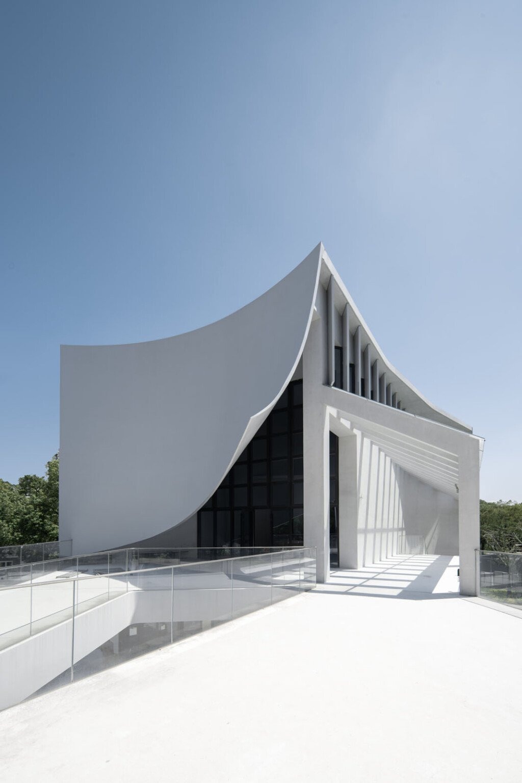 ra mắt Laowa 35mm f/2.8 Zero-D Tilt-Shift