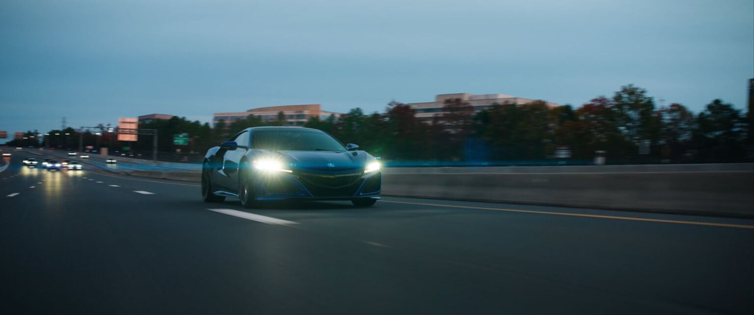 ra mắt Sirui Astra 1.3x Anamorphic