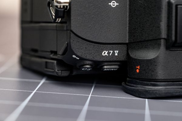 ra mắt sony a7 v