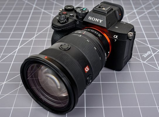 ra mắt sony a7 v