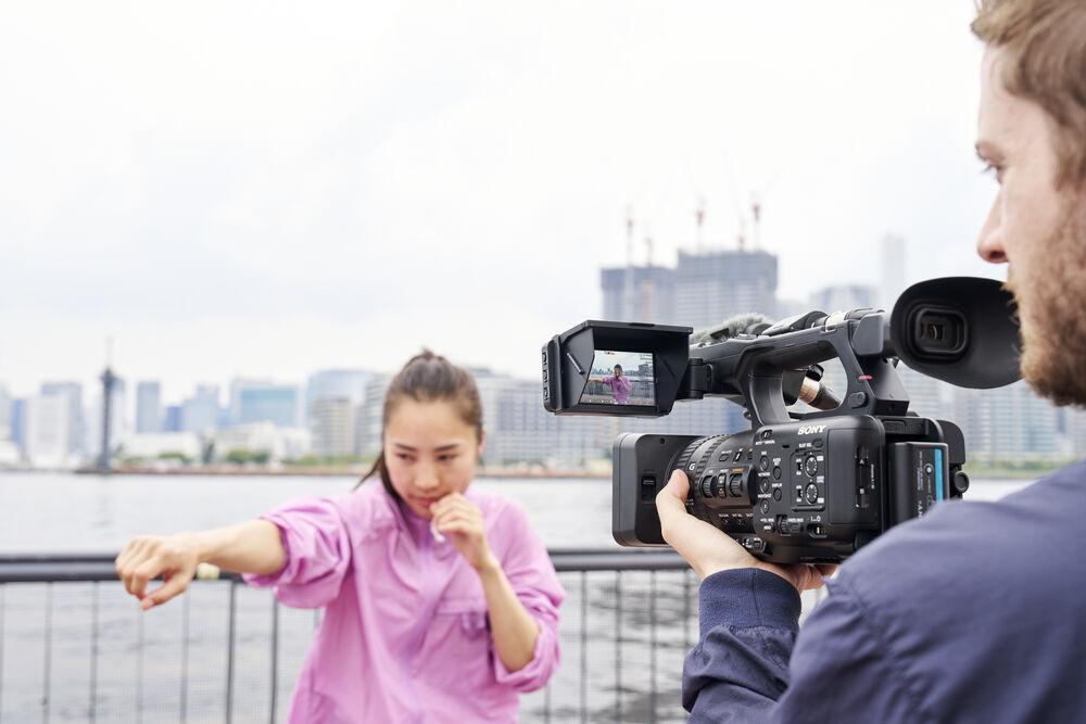 Sony PXW-Z200 4K 1" CMOS Sensor XDCAM Camcorder - Ảnh 13