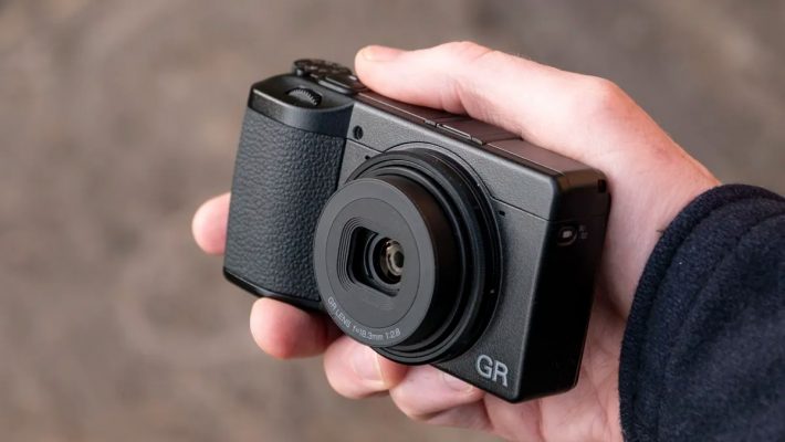 đánh giá Ricoh GR IV
