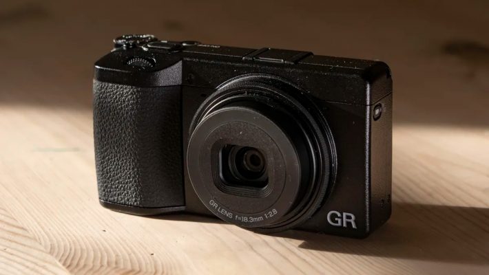 đánh giá Ricoh GR IV
