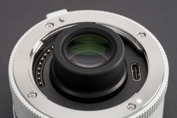 ra mắt Viltrox 2x teleconverter cho sony