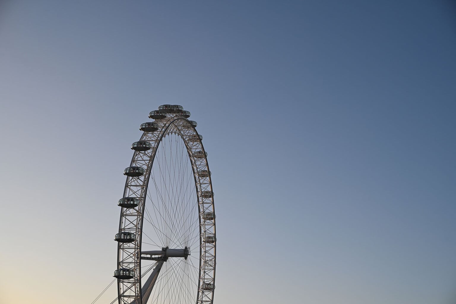 Ra Mắt Nikon 24-105mm f/4-7.1