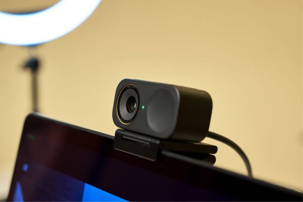 ra mắt insta360 link 2 pro