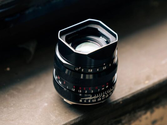 ra mắt Brightin Star35mm f/1.7