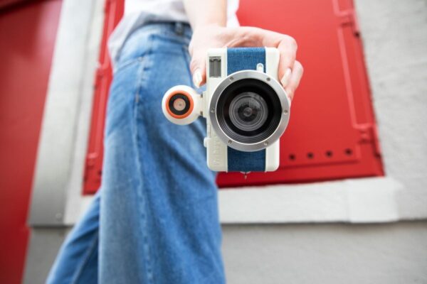 ra mắt Lomography Fisheye No. 2