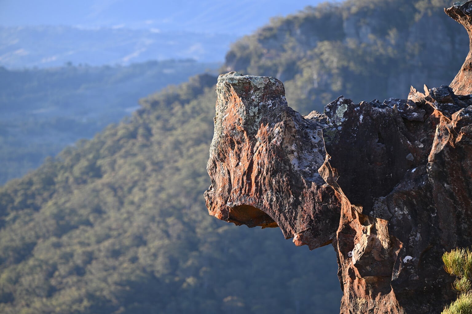 Ra mắt Nikon Z 70-200mm f/2.8 VR S II