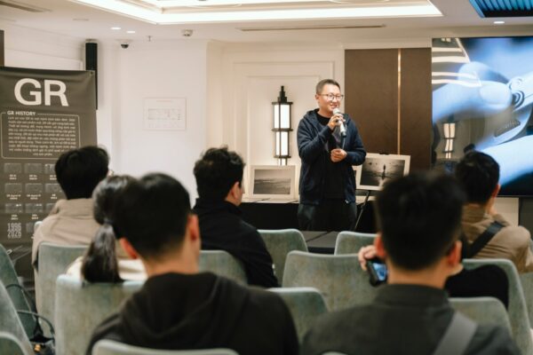 Tri ân & Ra mắt Ricoh GR IV Monochrome