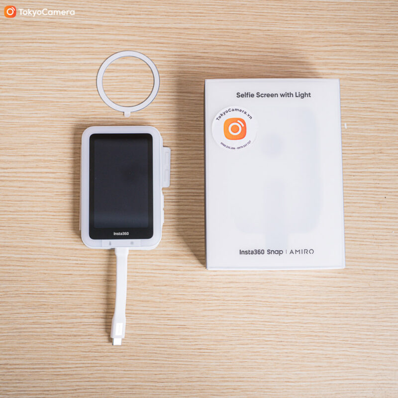 Insta360 Snap (Selfie Screen with Light)