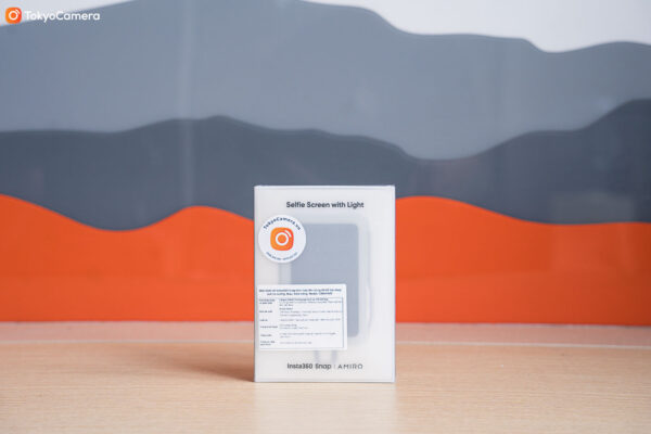 Insta360 Snap (Selfie Screen with Light)