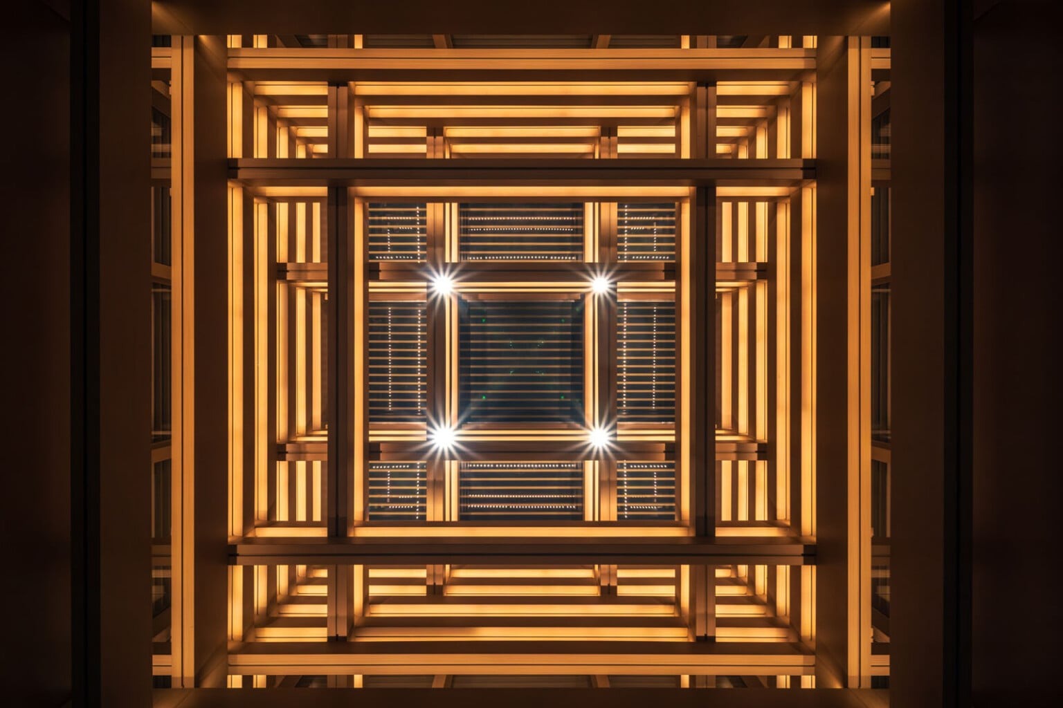 Laowa 17mm f/4 Zero-D Tilt-Shift