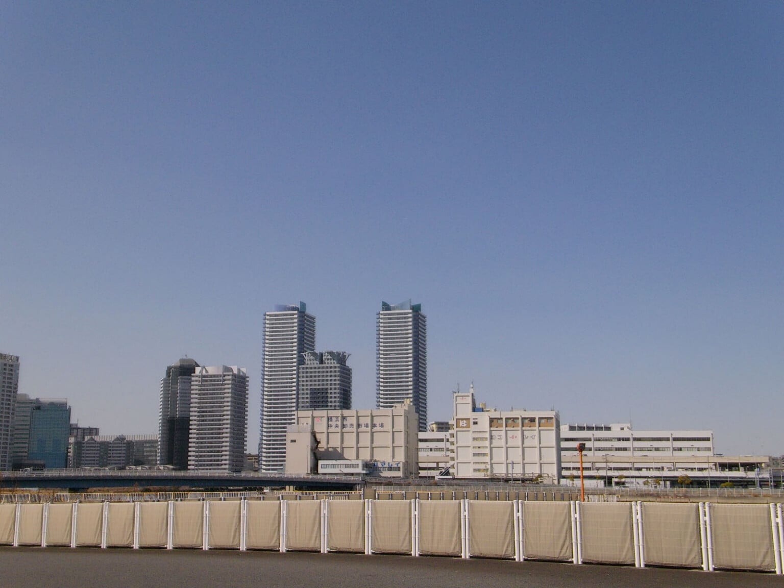 ra mắt Yashica Journey