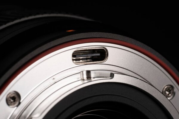 Viltrox AF 35mm f/1.8 và 55mm f/1.8 evo