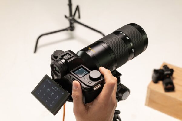 ra mắt Leica SL3-P