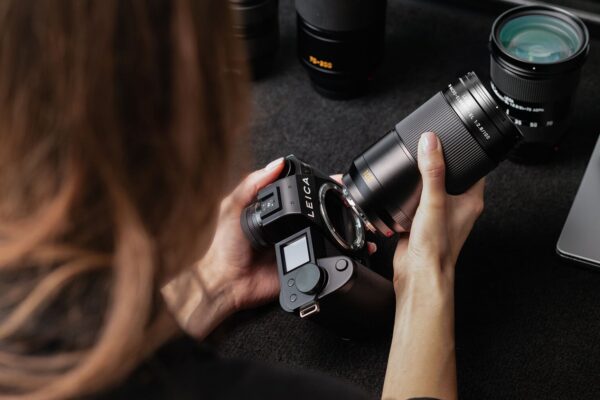 ra mắt Leica SL3-P