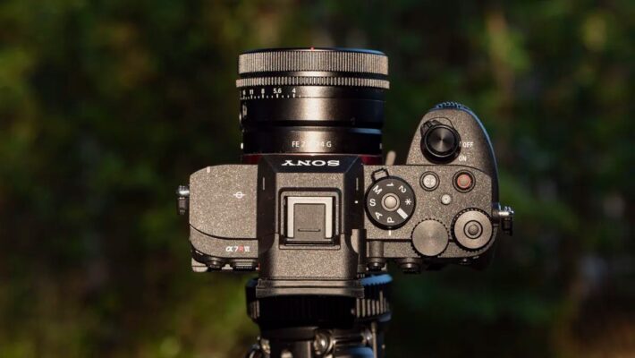 Sony A7R VI và A7R V