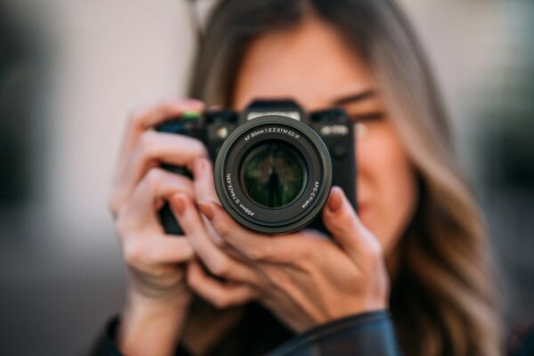 Viltrox Evo 75mm f/1.8 và 90mm f/2.2
