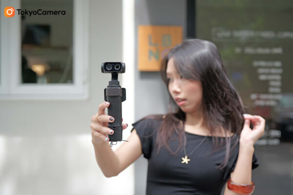 đánh giá insta360 luna ultra