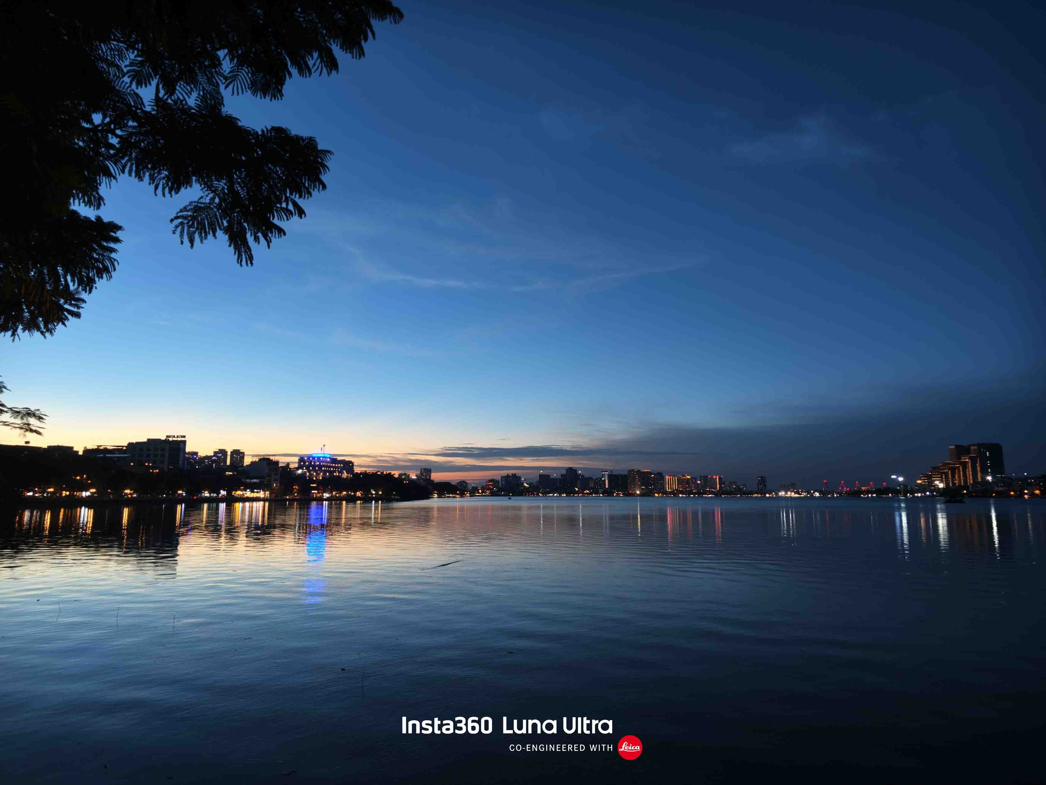 đánh giá insta360 luna ultra