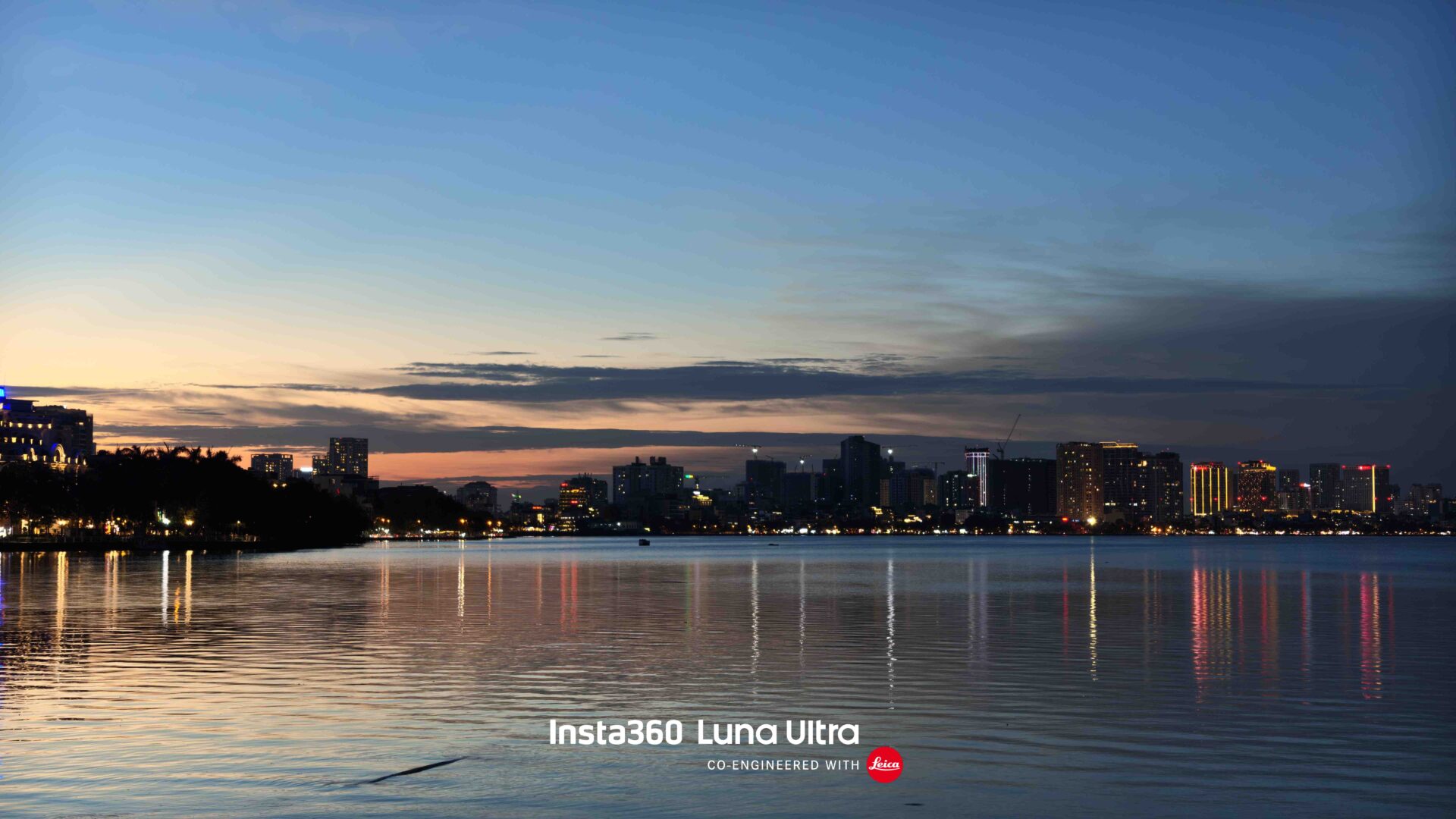 đánh giá insta360 luna ultra