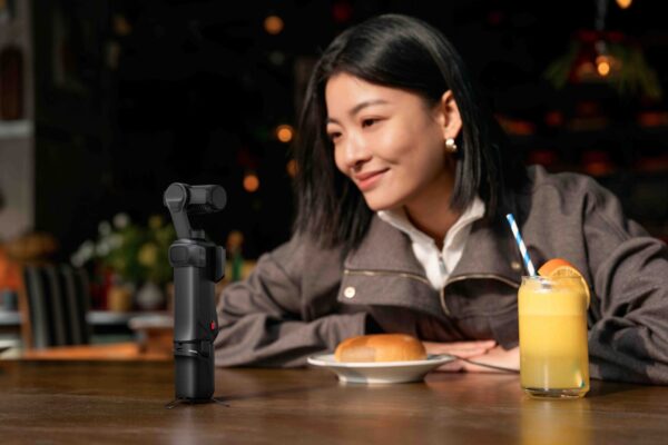 ra mắt insta360 luna ultra