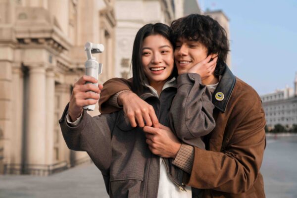 ra mắt insta360 luna ultra