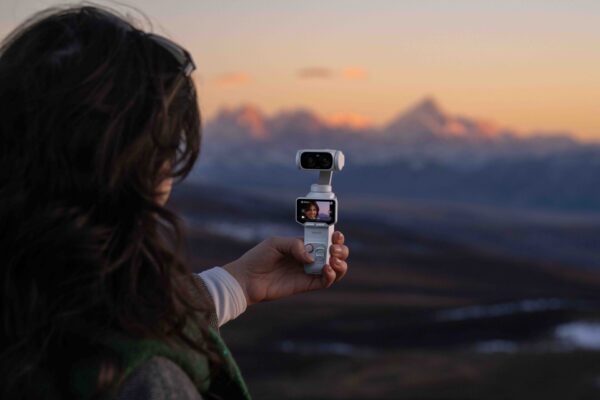 ra mắt insta360 luna ultra