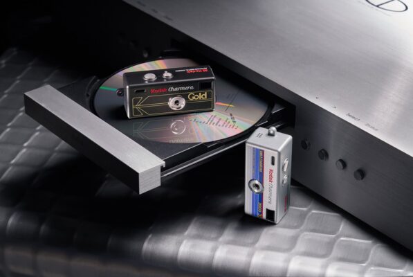ra mắt Kodak Charmera Millennium Edition