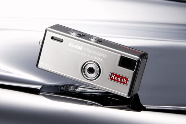 ra mắt Kodak Charmera Millennium Edition