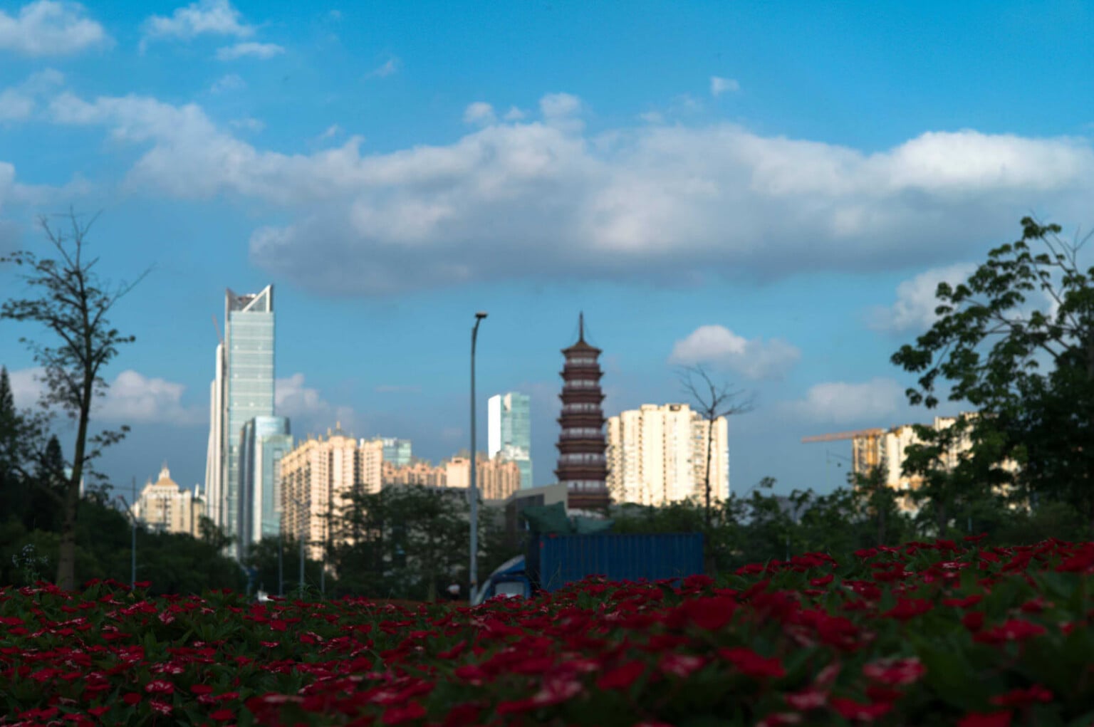 ra mắt Light Lens Lab 75mm f/1.5 'Z21'