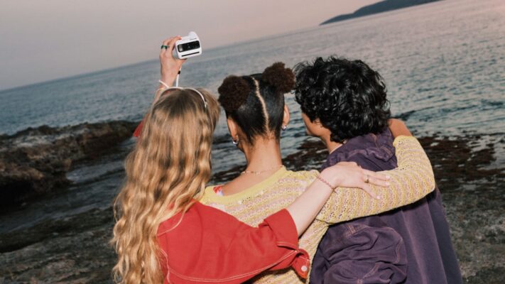 ra mắt Polaroid Go Generation 3