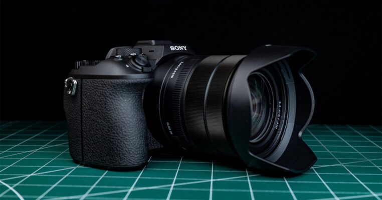 Ra Mắt Sony RX10 V
