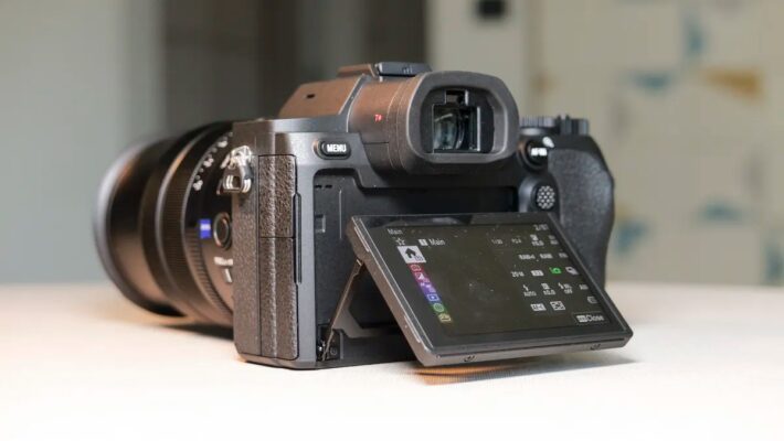 đánh giá Sony RX10 V