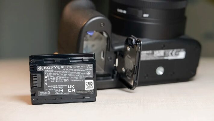 đánh giá Sony RX10 V