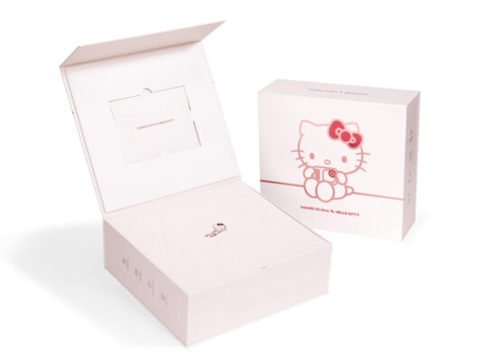 Insta360 GO Ultra Hello Kitty Edition