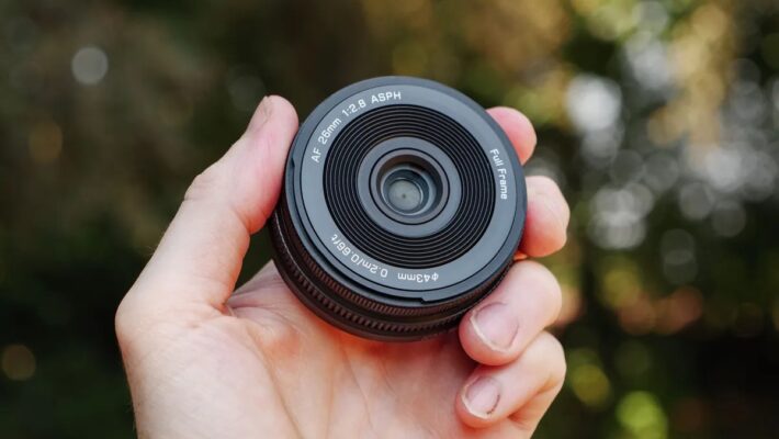 đánh giá Viltrox 26mm f/2.8 EVO