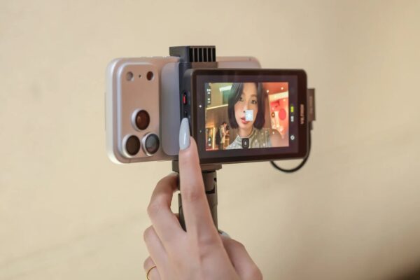 ra mắt Viltrox DC-T1