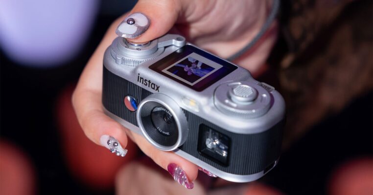 Ra mắt Fujifilm Instax Pal 2
