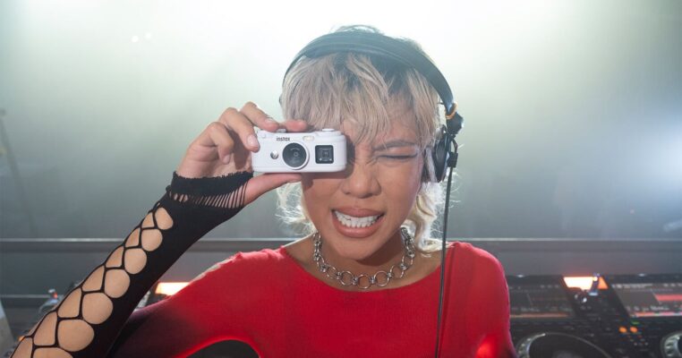 Ra mắt Fujifilm Instax Pal 2