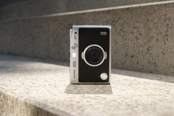 ra mắt Instax Mini Evo 2