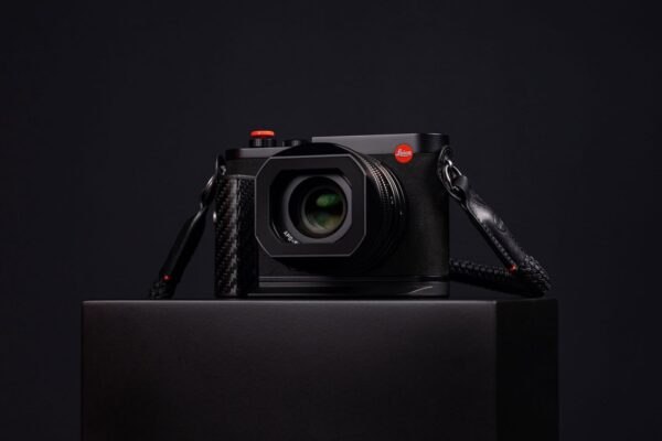 Ra mắt Leica Q3 43 Formula 1