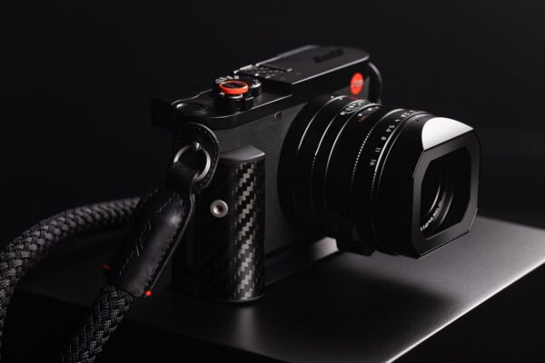 Ra mắt Leica Q3 43 Formula 1