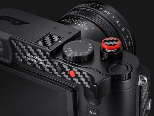 Ra mắt Leica Q3 43 Formula 1